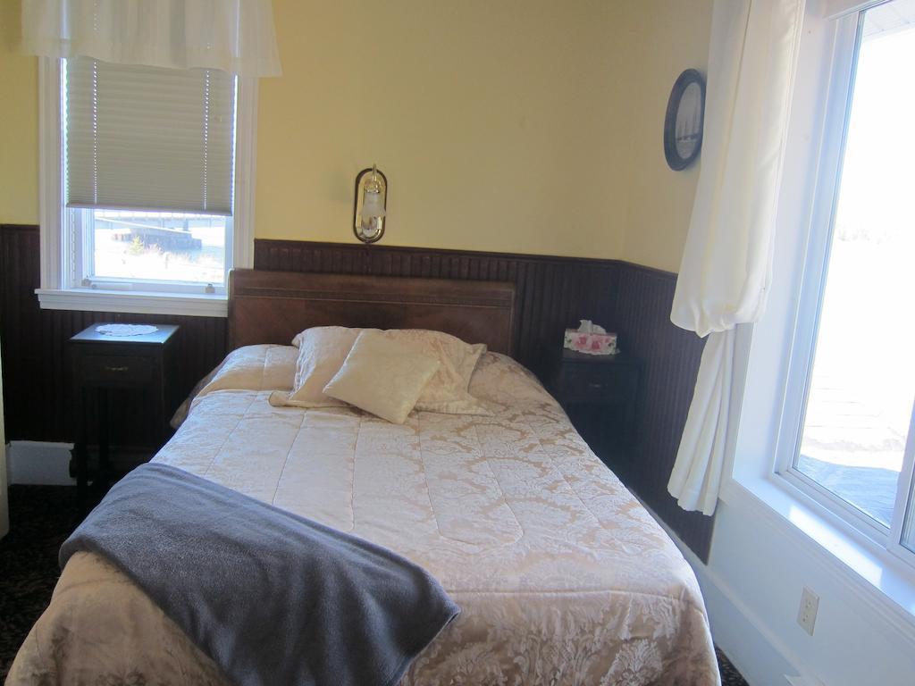 Salmon River Country Inn Head of Jeddore Buitenkant foto