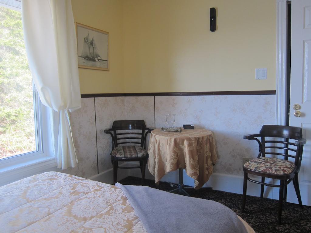 Salmon River Country Inn Head of Jeddore Kamer foto